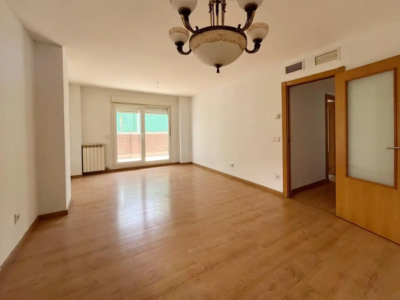 Sala de estar de Planta baja en venta en Alagón con Terraza y Amueblado