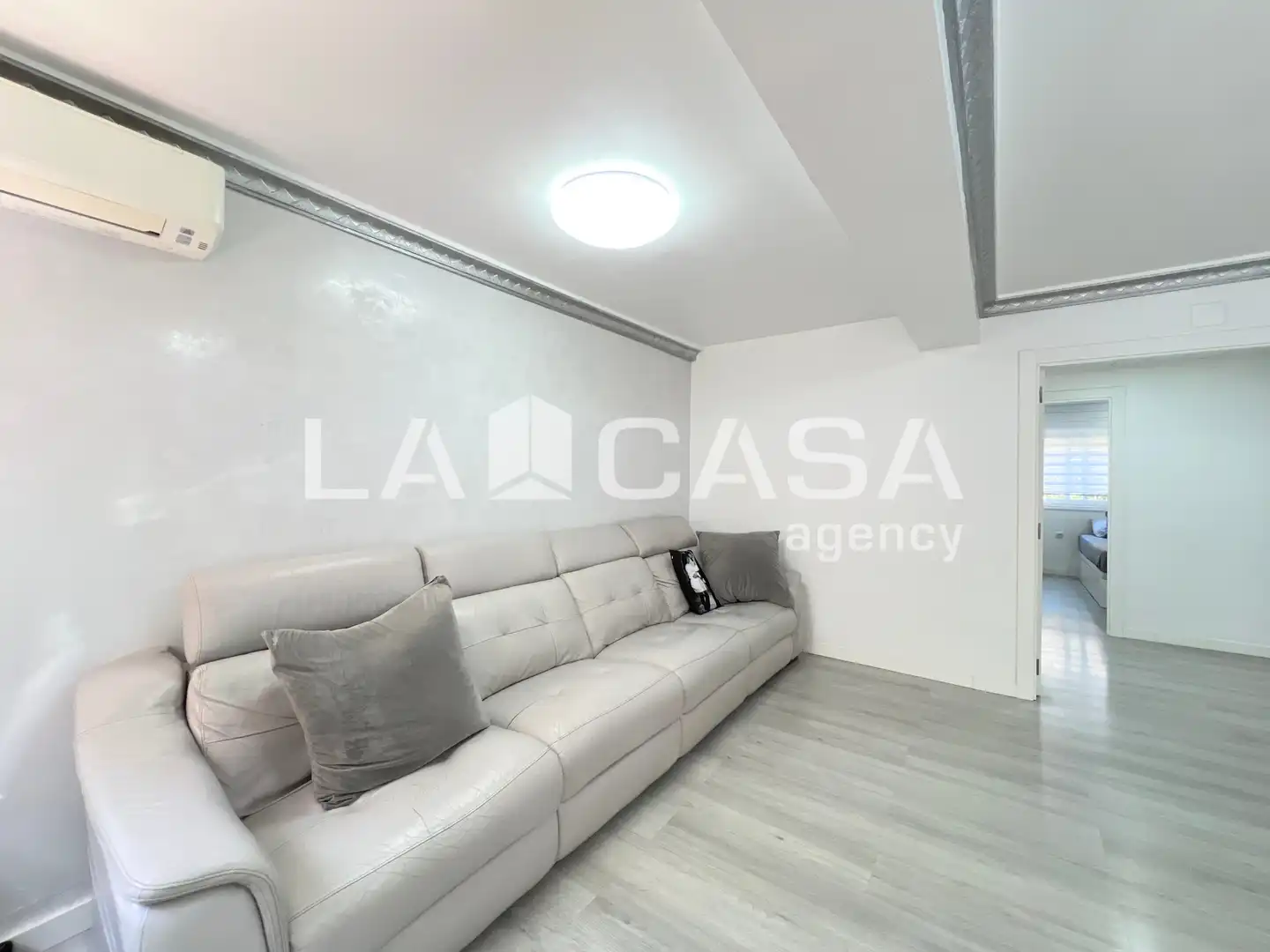 Piso con terraza en venta en Artigues - Llefià, imagen 4