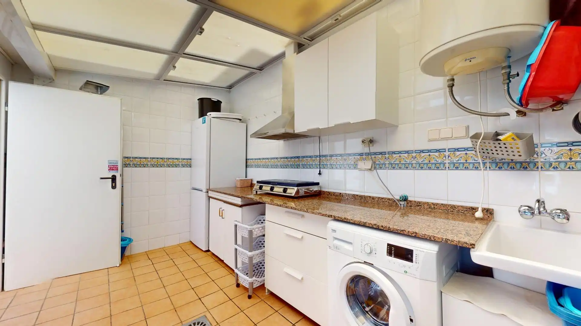 Kitchen of Detached homes for sale in Pilar de la Horadada  with Air Conditioner, Terrace and Community pool