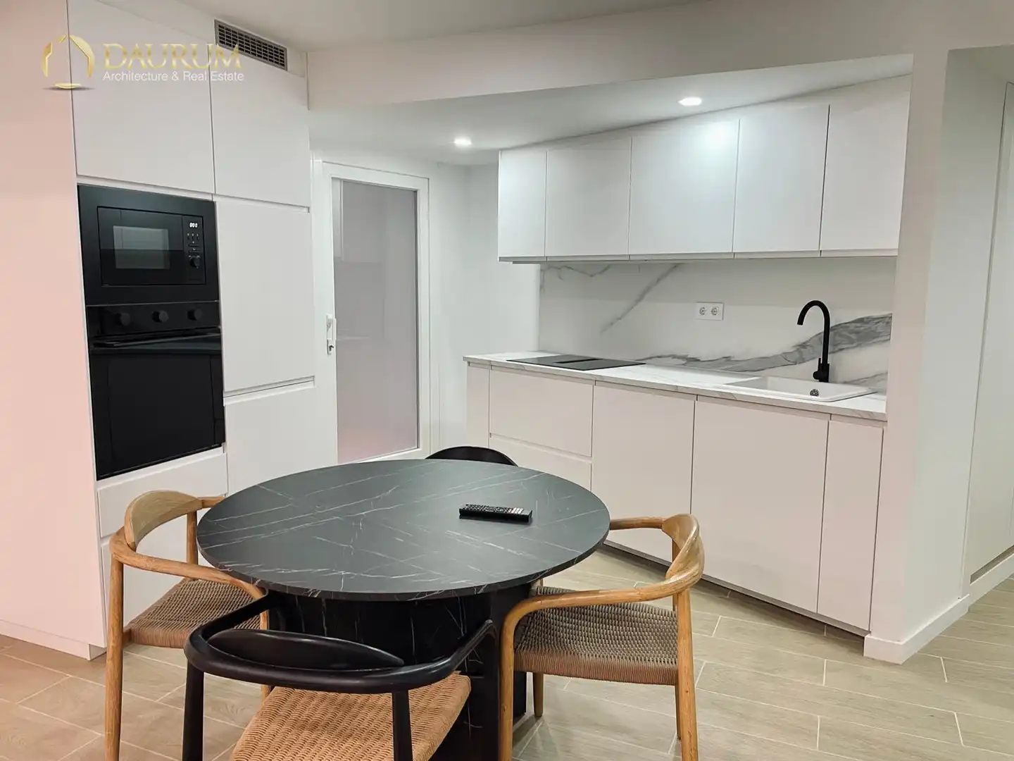 Piso con ascensor en venta en DE MÉNDEZ NÚÑEZ, imagen 2