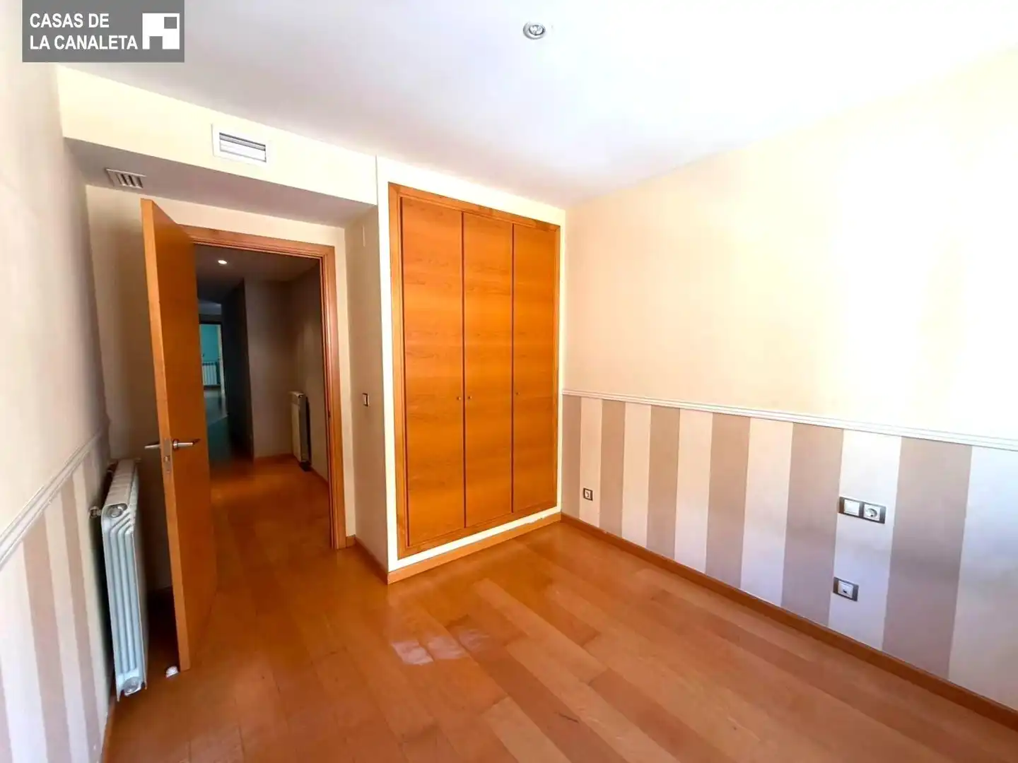 Habitación de Piso de alquiler en Mislata con Aire acondicionado, Calefacción y Parquet