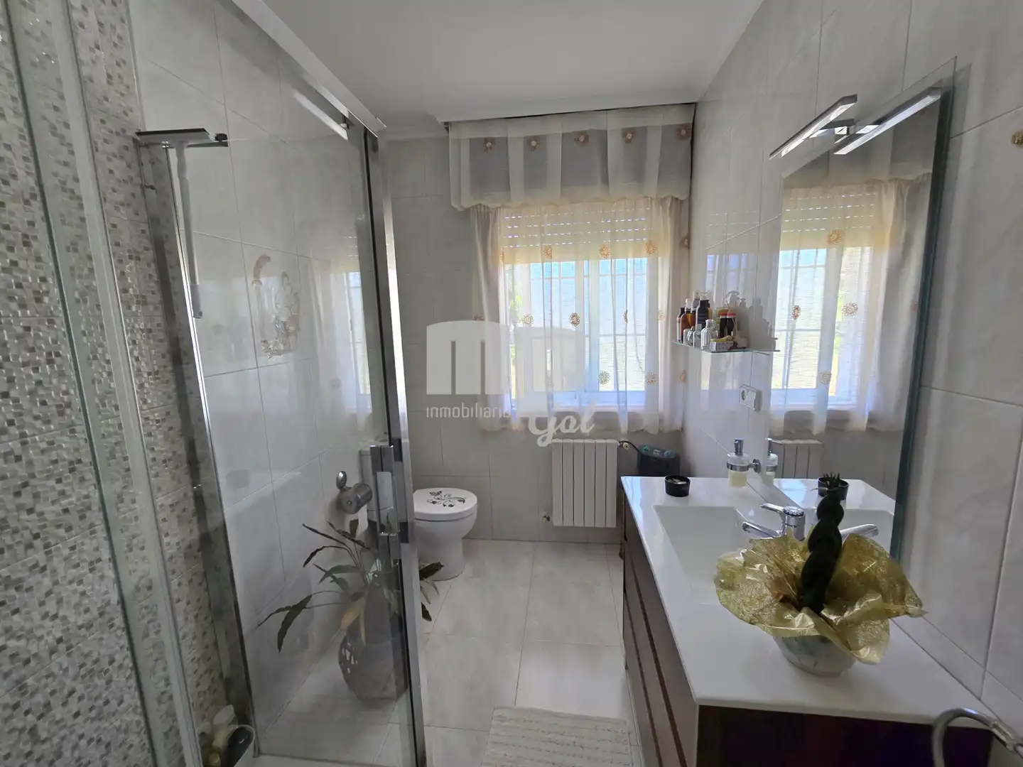 Baño de Casa o chalet en venta en Vigo  con Calefacción, Jardín privado y Terraza