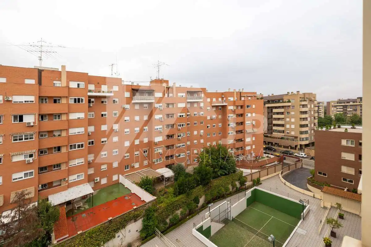 Piso con piscina en venta en Calle Cádiar 10, imagen 35
