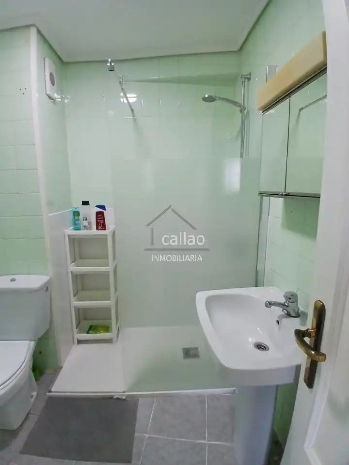 Flat for sale in A Malata - Catabois - Ciudad Jardín