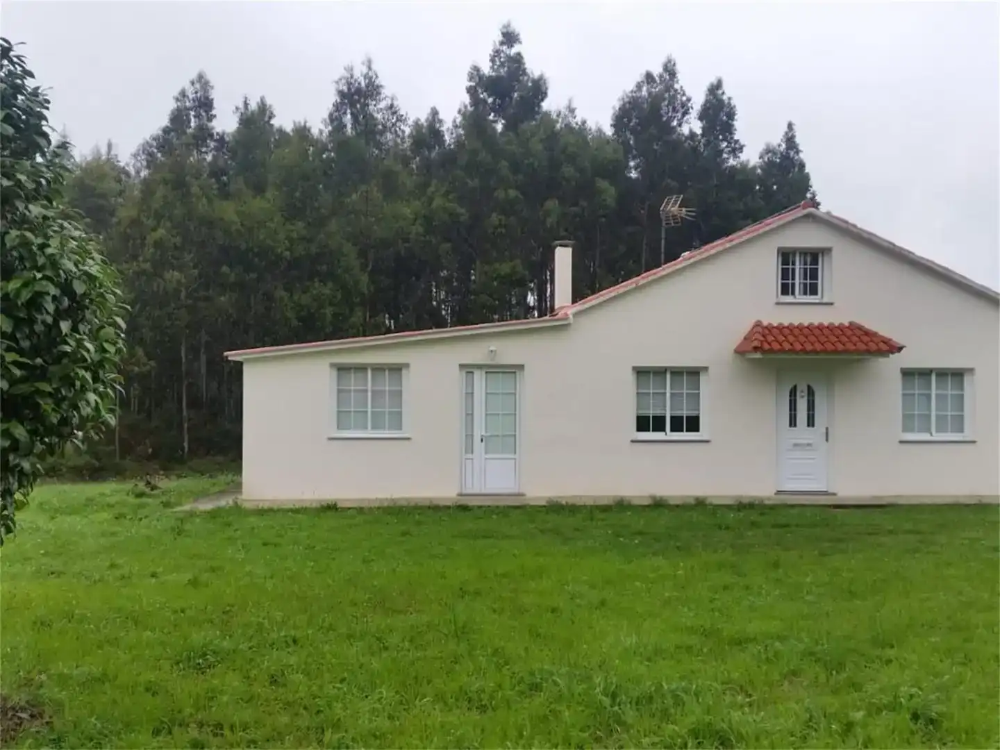 Vista exterior de Piso en venta en Moeche con Jardín privado, Trastero y Amueblado