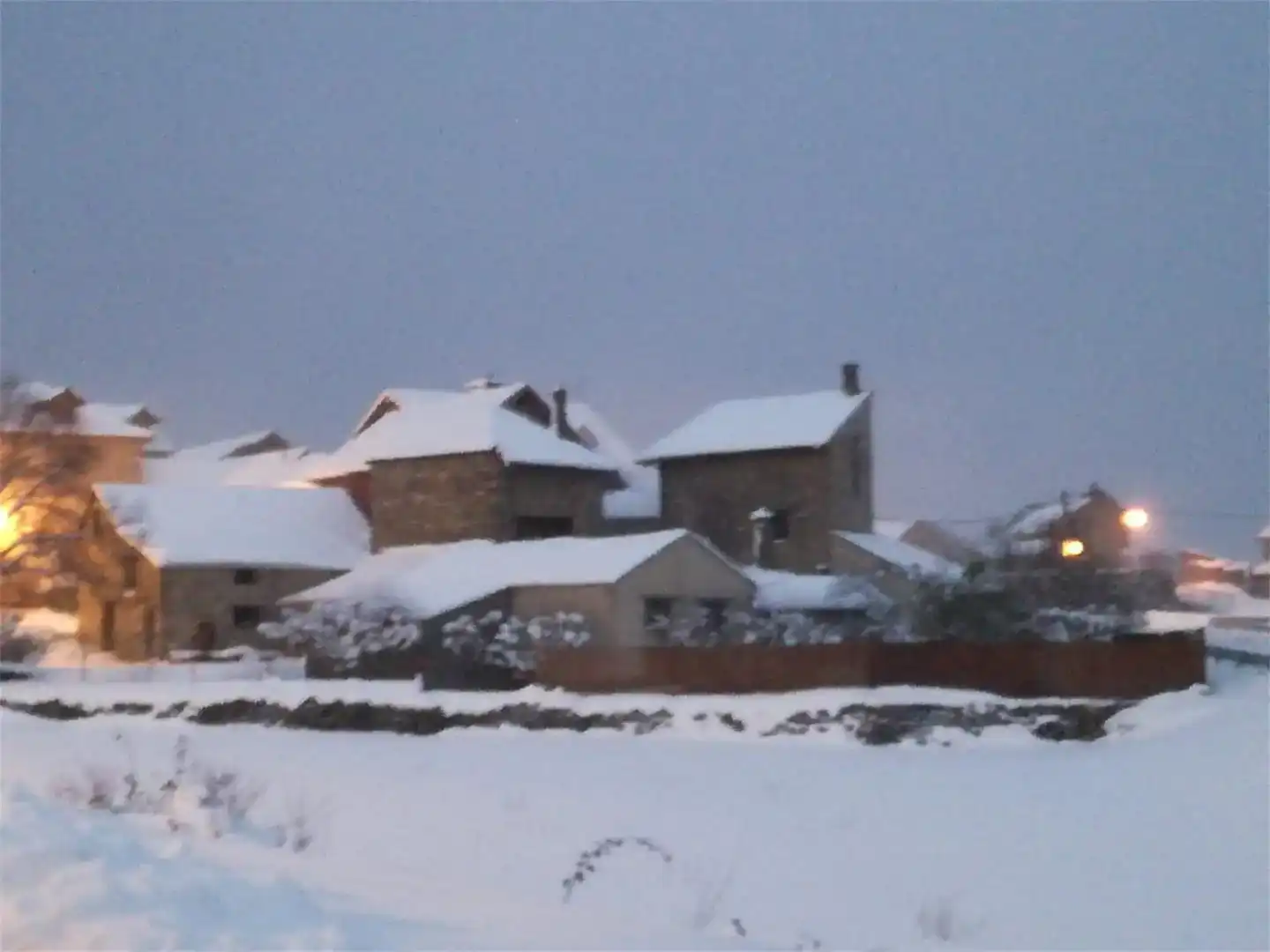 Vista exterior de Casa o xalet en venda en Castiello de Jaca amb Balcó