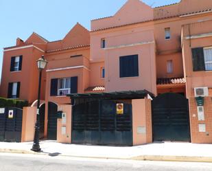 Exterior view of Single-family semi-detached for sale in Bormujos  with Terrace and Balcony