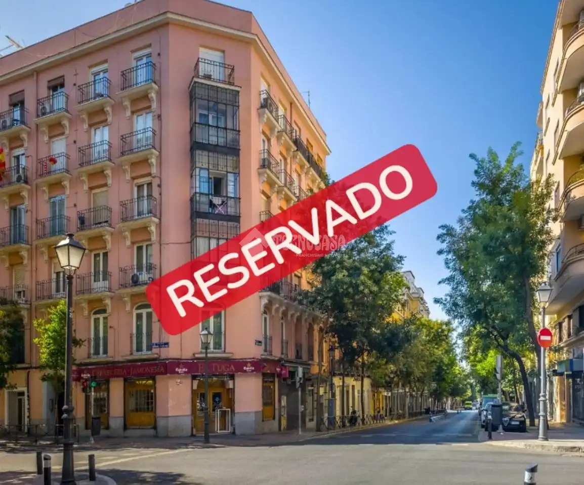 Außenansicht von Wohnung zum Verkauf in Madrid mit Klimaanlage und Heizung