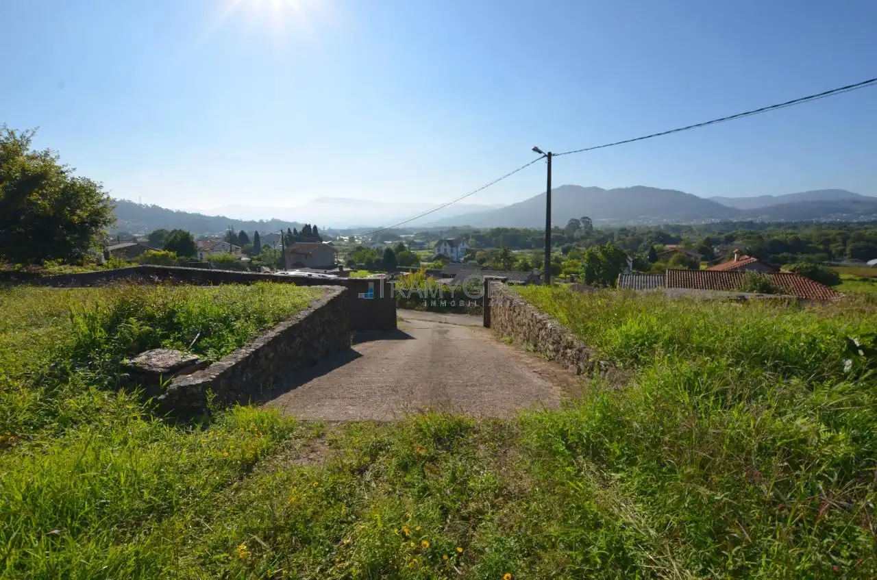 Finca rústica en venta en O Rosal   con Calefacción, Jardín privado y Terraza