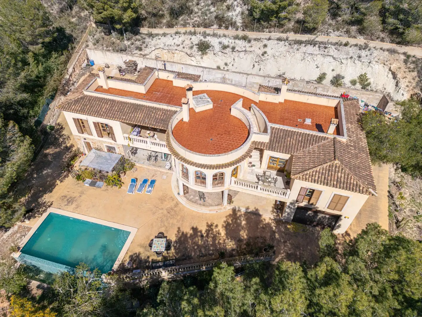 Vista exterior de Casa o xalet en venda en Calvià amb Aire condicionat, Calefacció i Jardí privat