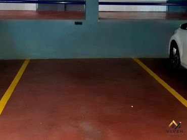 Individual con ascensor en venta en Calle Maestra Francisca Llorens