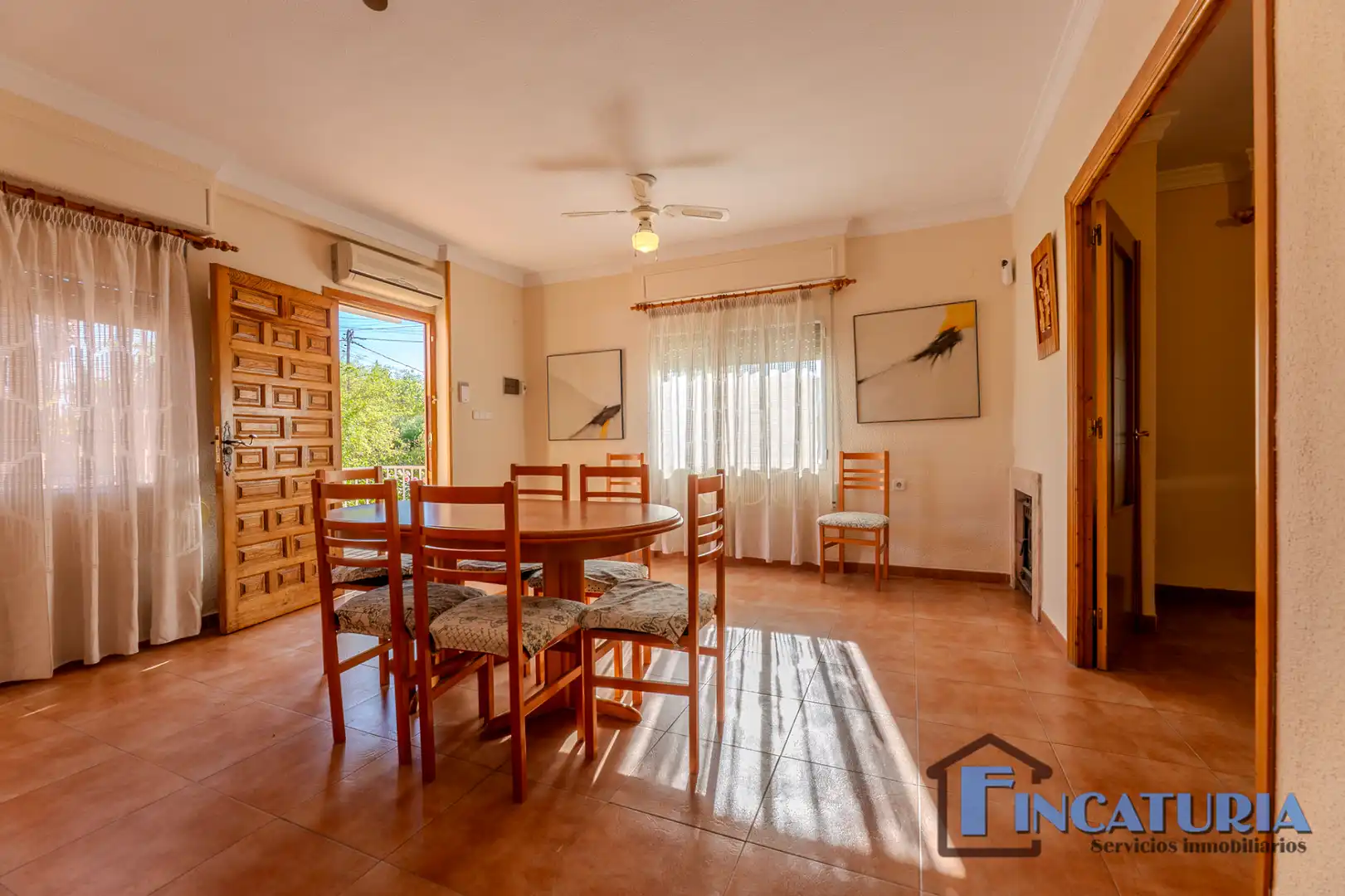 Comedor de Casa o chalet en venta en Riba-roja de Túria con Aire acondicionado, Jardín privado y Terraza