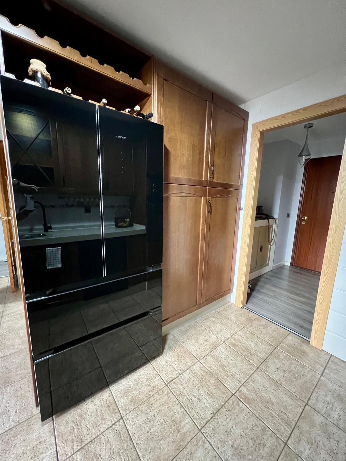 Kitchen of Flat for sale in Algeciras  with Air Conditioner and Balcony