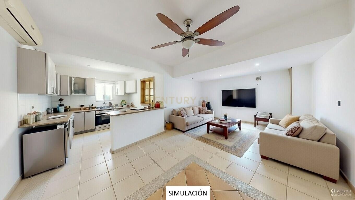 Sala d'estar de Casa adosada en venda en Málaga Capital amb Aire condicionat, Traster i Balcó