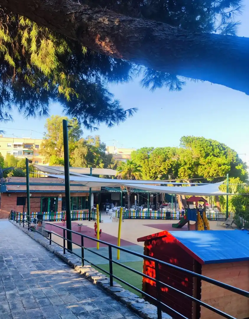 Vista exterior de Pis en venda en Alicante / Alacant amb Calefacció i Piscina comunitària