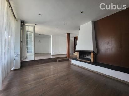 Sala d'estar de Casa o xalet en venda en Santa Pau amb Calefacció i Terrassa