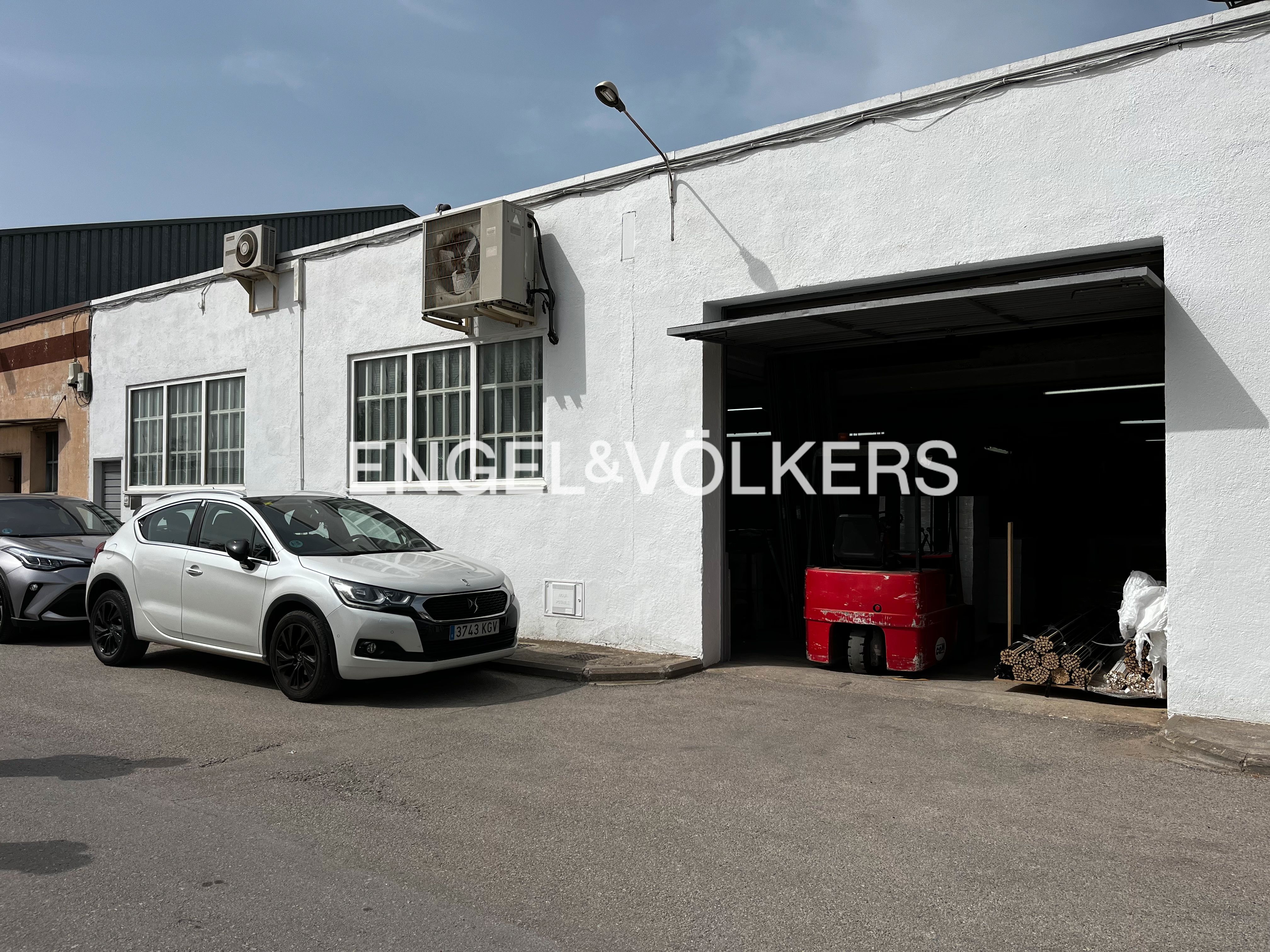 Exterior view of Industrial buildings for sale in Les Franqueses del Vallès