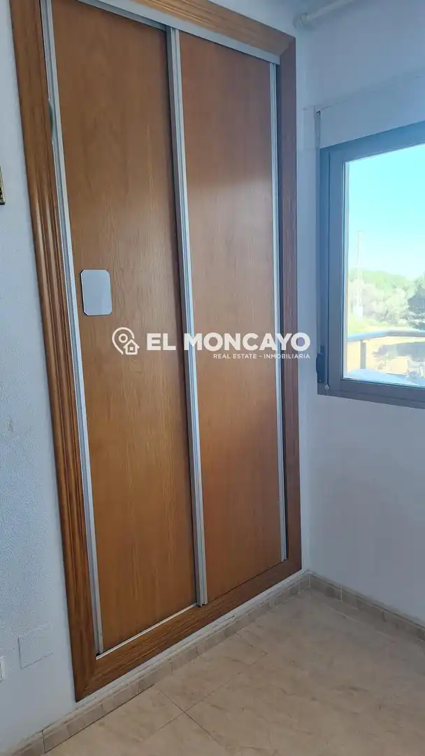 Apartamento en venta en Guardamar del Segura con Calefacción, Terraza y Piscina comunitaria