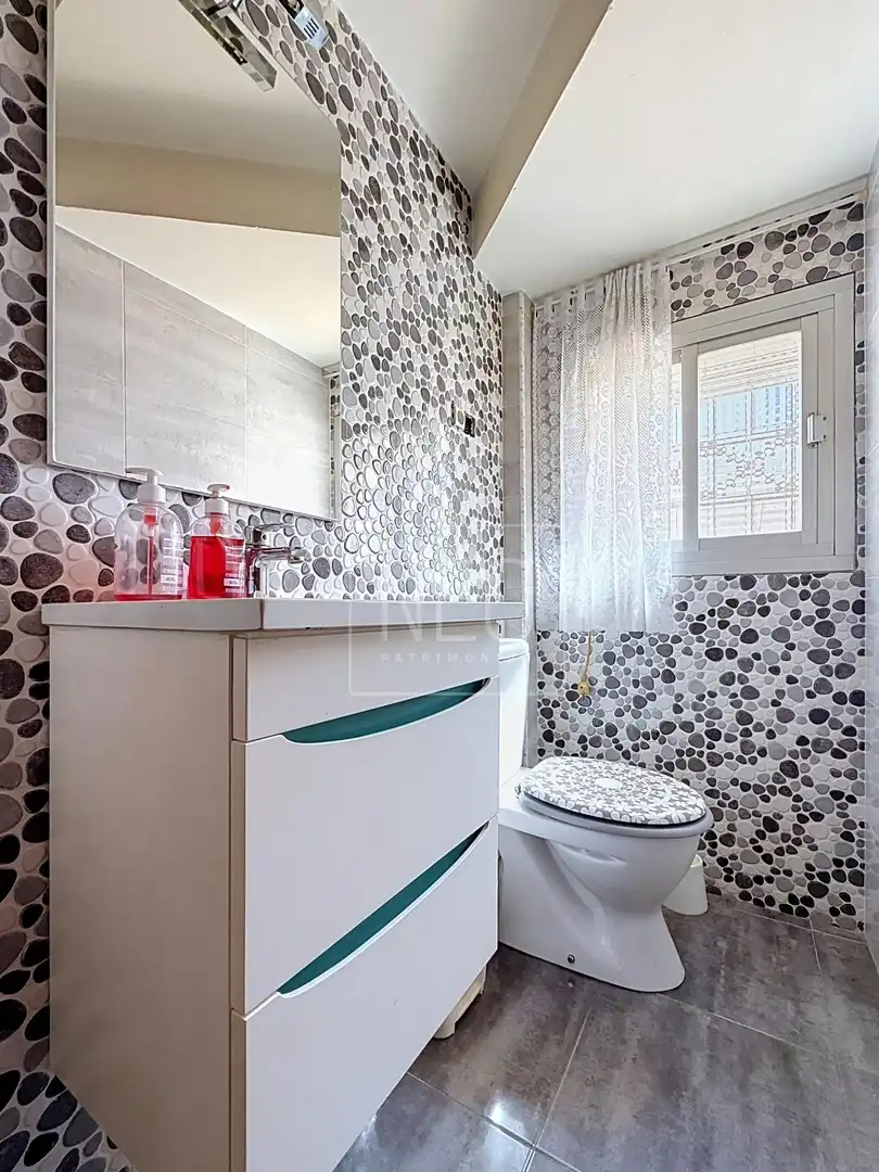Baño de Casa adosada en venta en Albolote con Aire acondicionado y Balcón