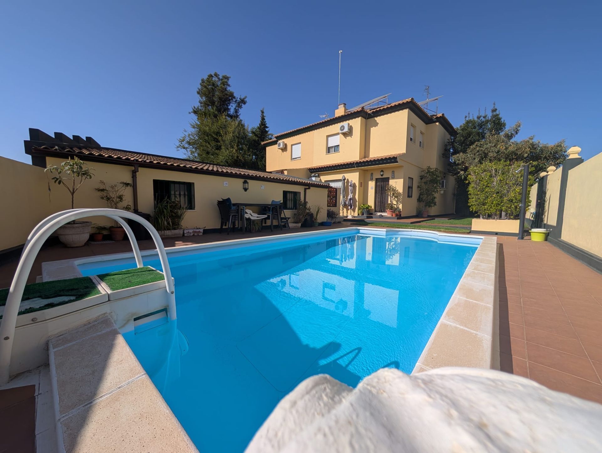 Swimming pool of Single-family semi-detached for sale in Aljaraque