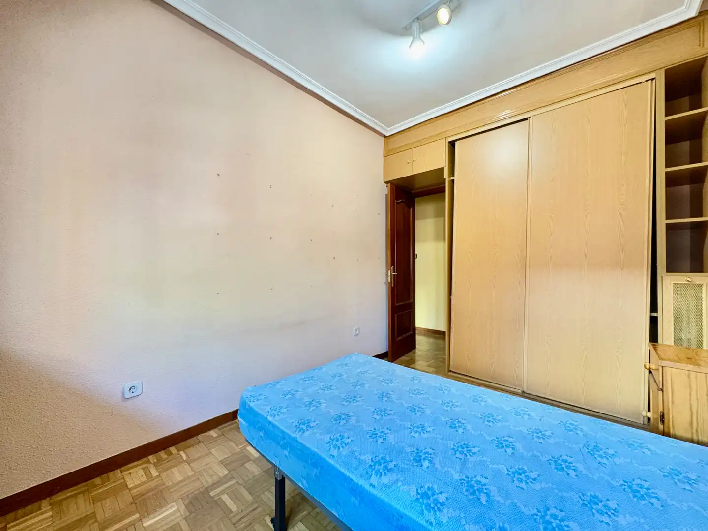 Schlafzimmer von Wohnung zum Verkauf in Madrid mit Klimaanlage, Heizung und Parkett