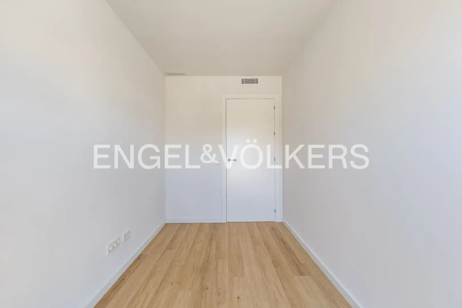 Dormitori de Àtic de lloguer en Sabadell amb Aire condicionat, Calefacció i Parquet