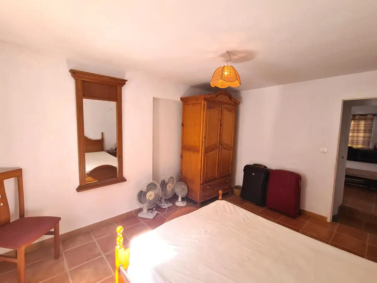Dormitori de Casa o xalet en venda en Cómpeta amb Terrassa i Moblat