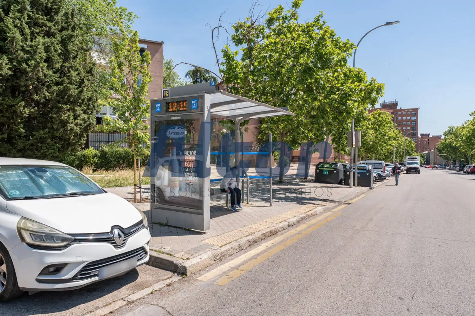 Parking de Piso en venta en Madrid con Calefacción y Amueblado