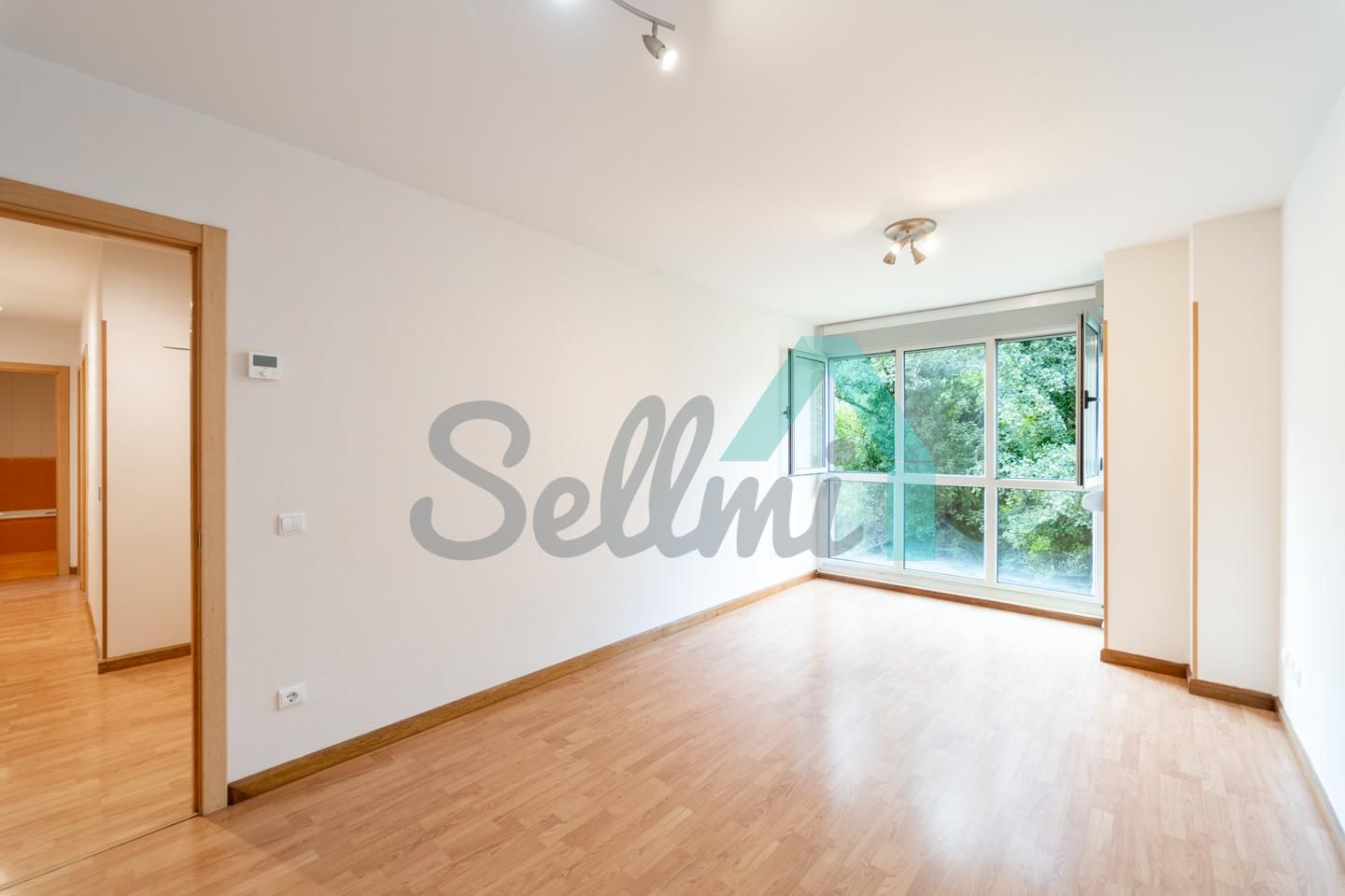 Bedroom of Flat for sale in Oviedo   with Heating, Parquet flooring and Storage room