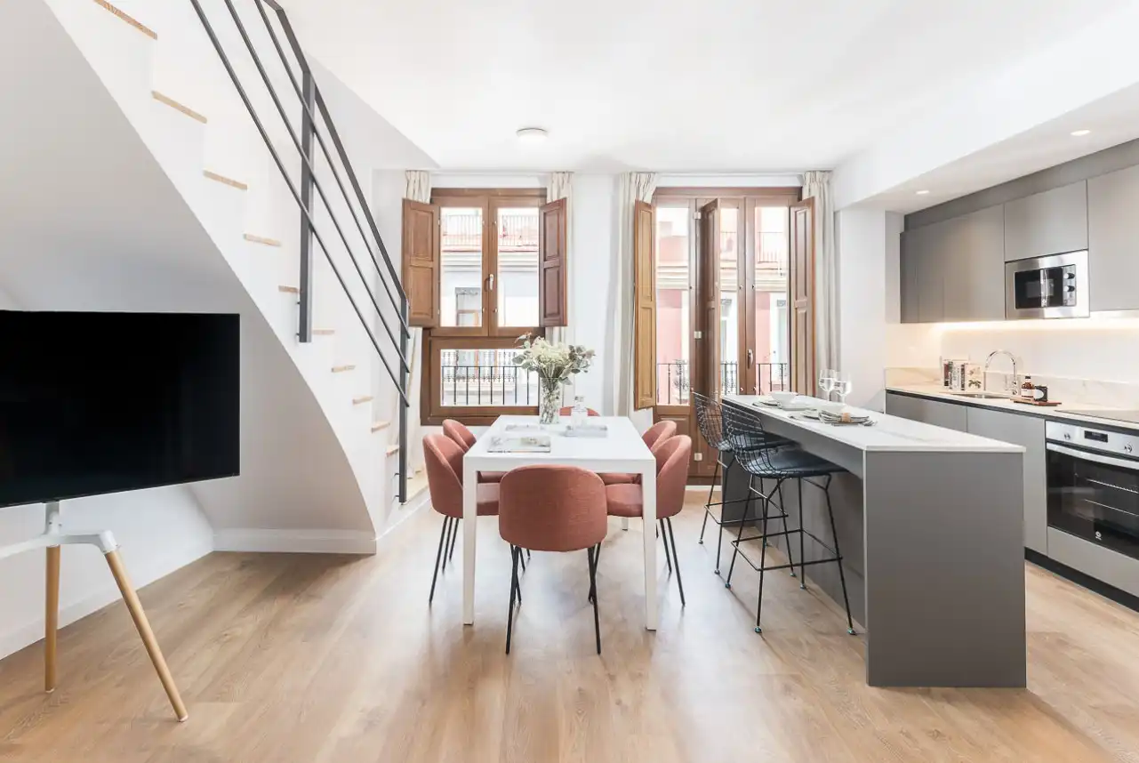 Dining room of Apartments for rent in Extramurs