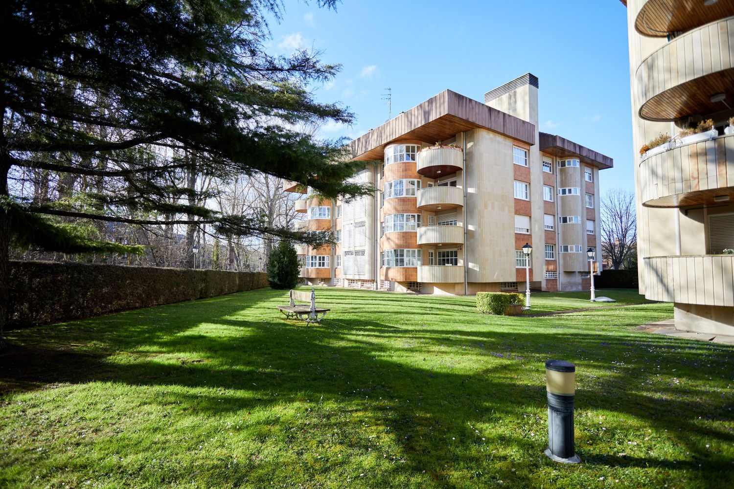 Vista exterior de Piso en venta en Vitoria - Gasteiz con Calefacción, Terraza y Trastero