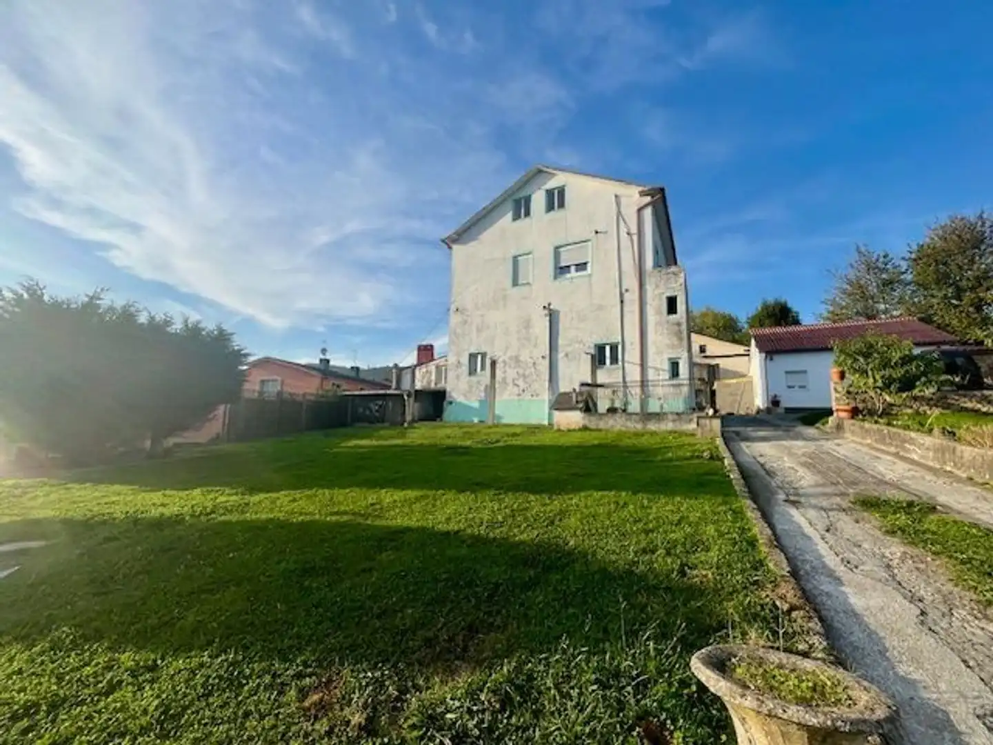 Chalet con jardín en venta en LG BOSQUE 0