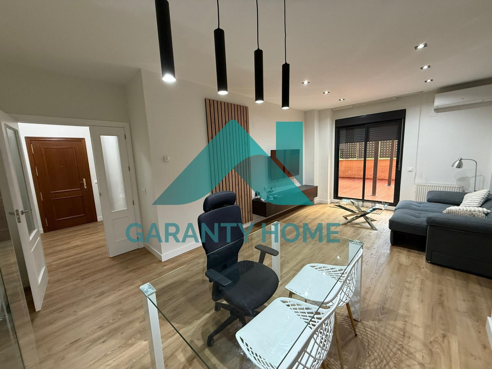 Vista exterior de Apartament en venda en Cáceres Capital amb Aire condicionat, Calefacció i Terrassa