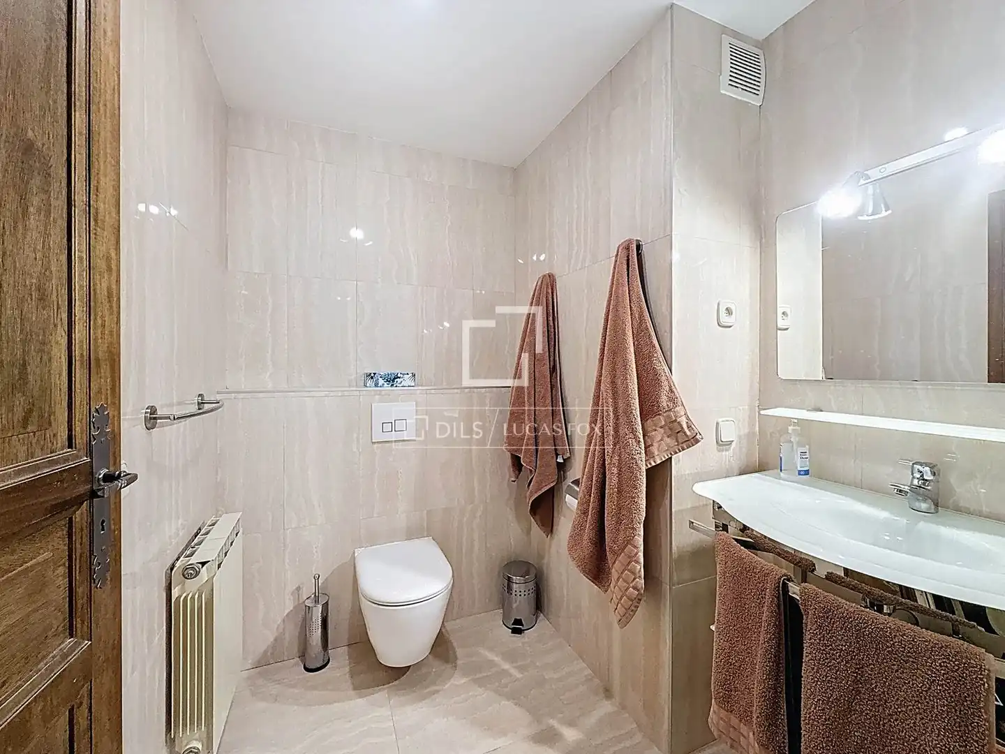 Baño de Piso de alquiler en La Massana con Calefacción, Parquet y Terraza