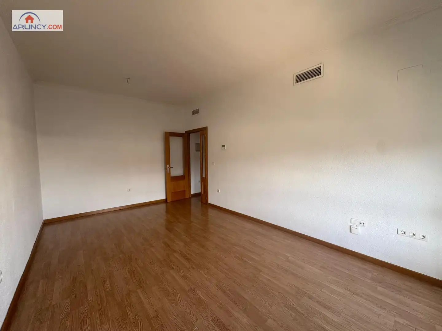 Flat with lift to rent in San Pablo - Santa Justa, imagen 8