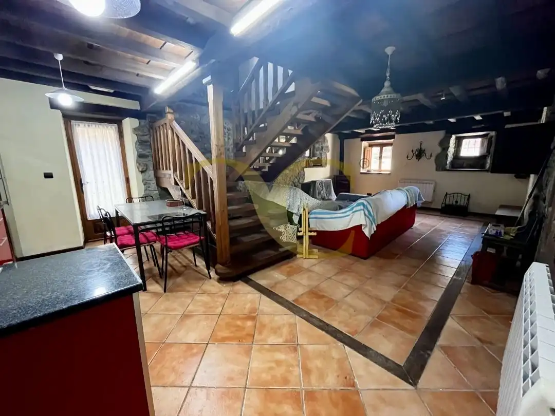 Casa con terraza en venta en Poblado Pen, imagen 5