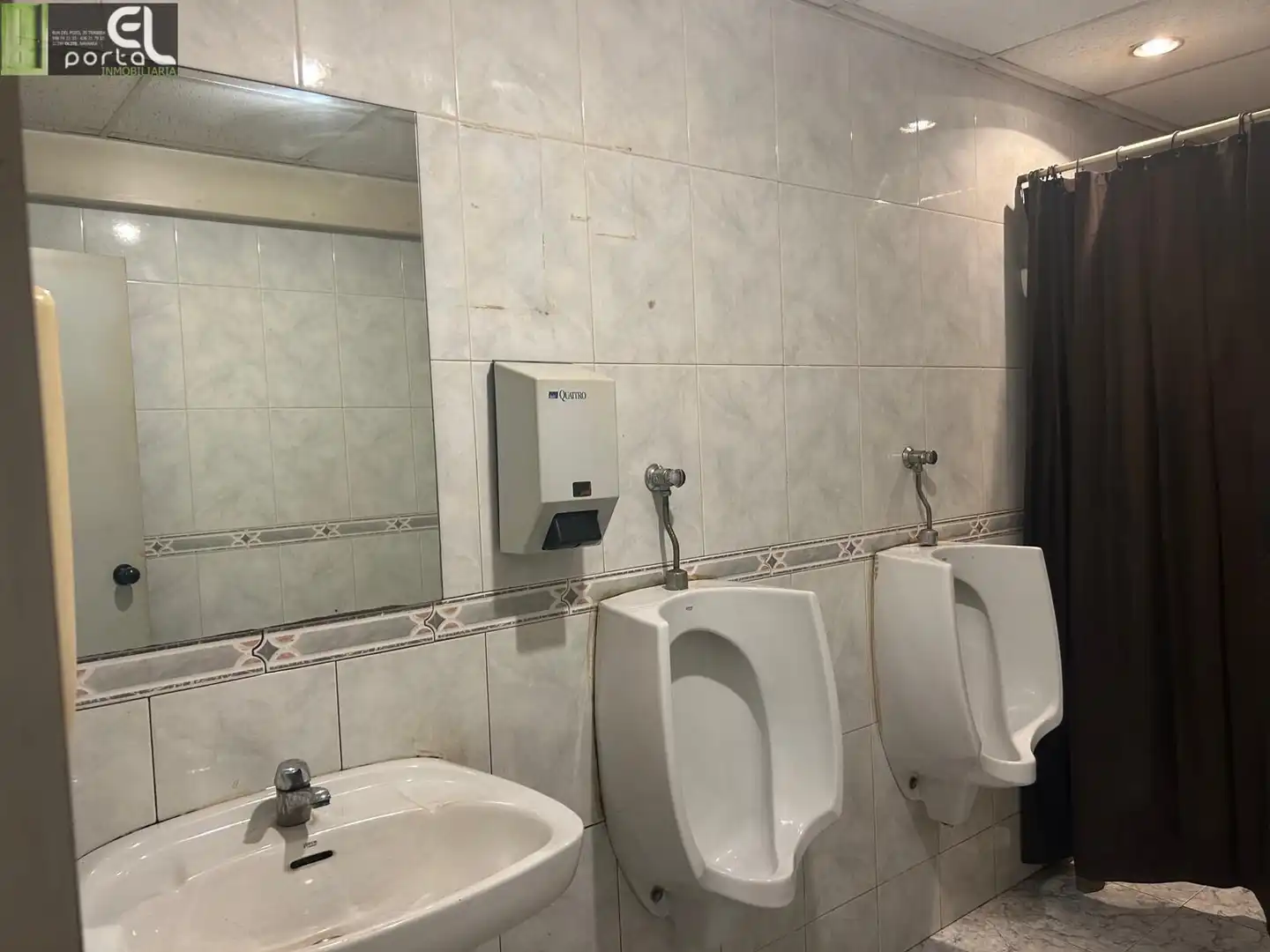 Baño de Nave industrial de alquiler en Tafalla