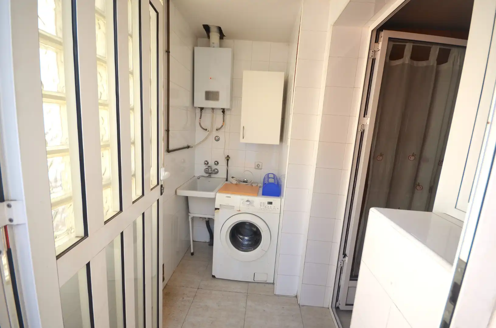 Baño de Piso de alquiler en Murcia con Aire acondicionado, Terraza y Trastero