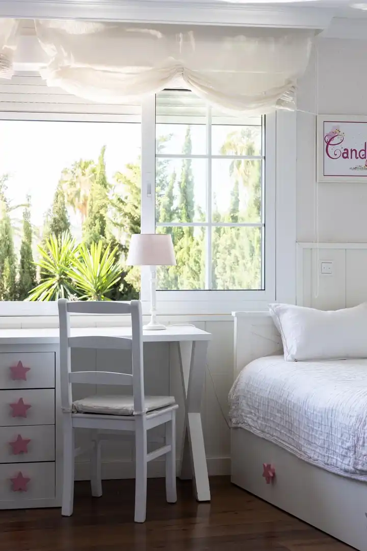 Schlafzimmer von Haus oder Chalet zum Verkauf in Mijas mit Klimaanlage, Heizung und Privatgarten