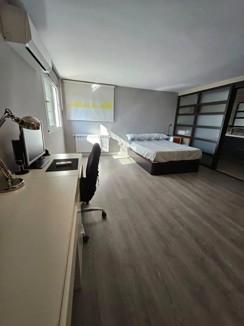Habitación de Loft de alquiler en Valdemorillo con Aire acondicionado, Calefacción y Amueblado