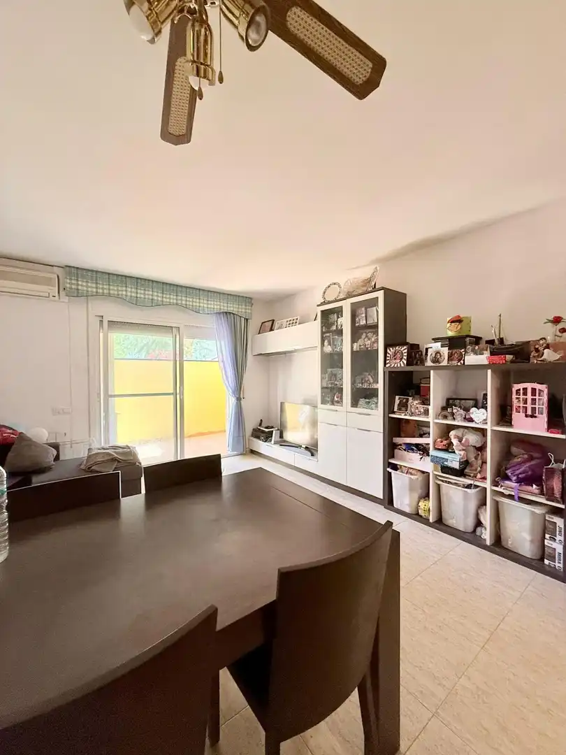 Sala de estar de Planta baja en venta en Calafell con Aire acondicionado, Calefacción y Terraza