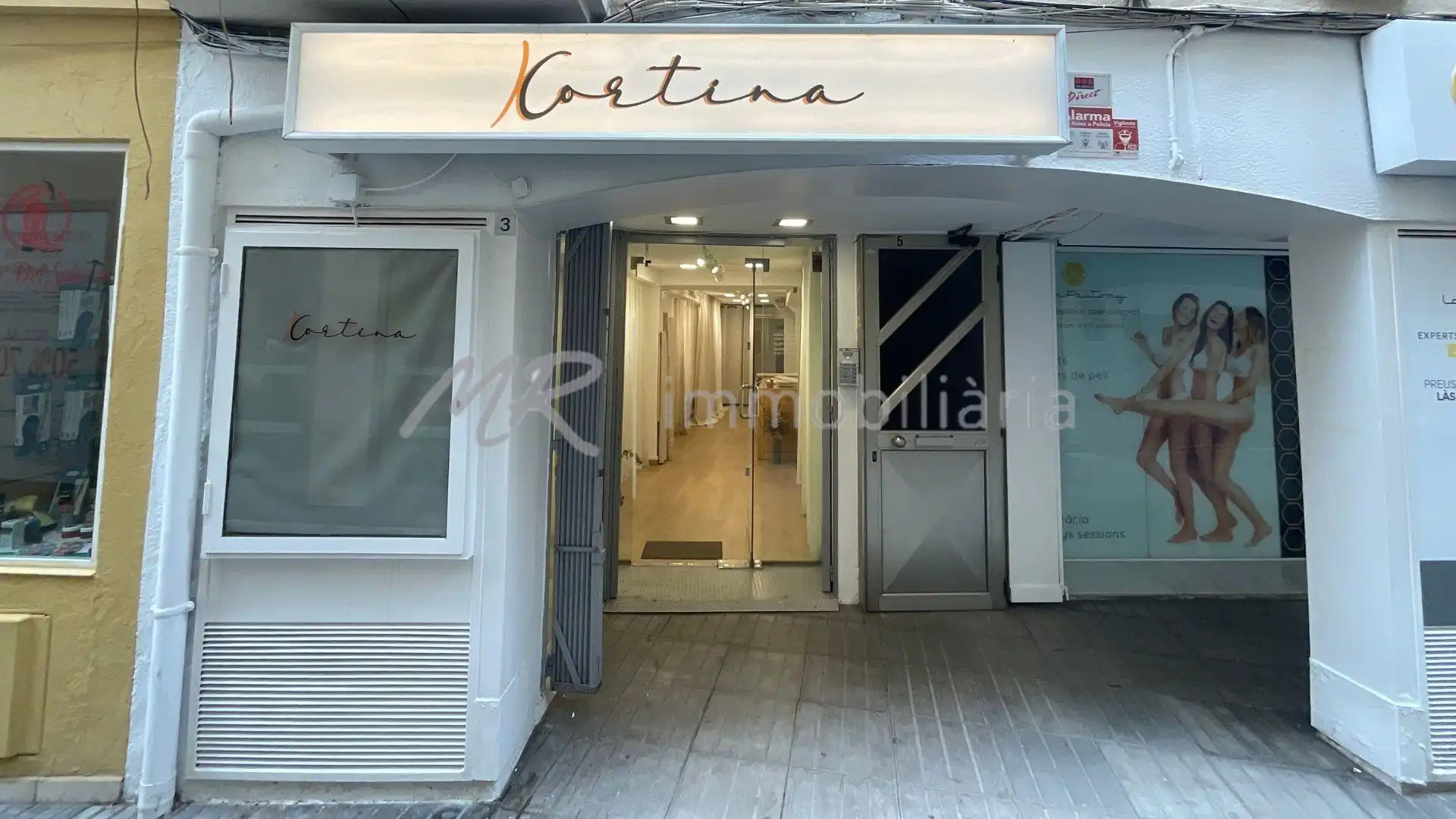 Local comercial de lloguer a Carrer de Santa Apolonia 3, imagen 2