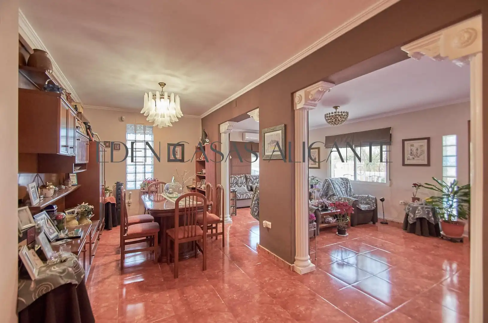 Comedor de Casa o chalet en venta en Mutxamel con Aire acondicionado, Jardín privado y Terraza