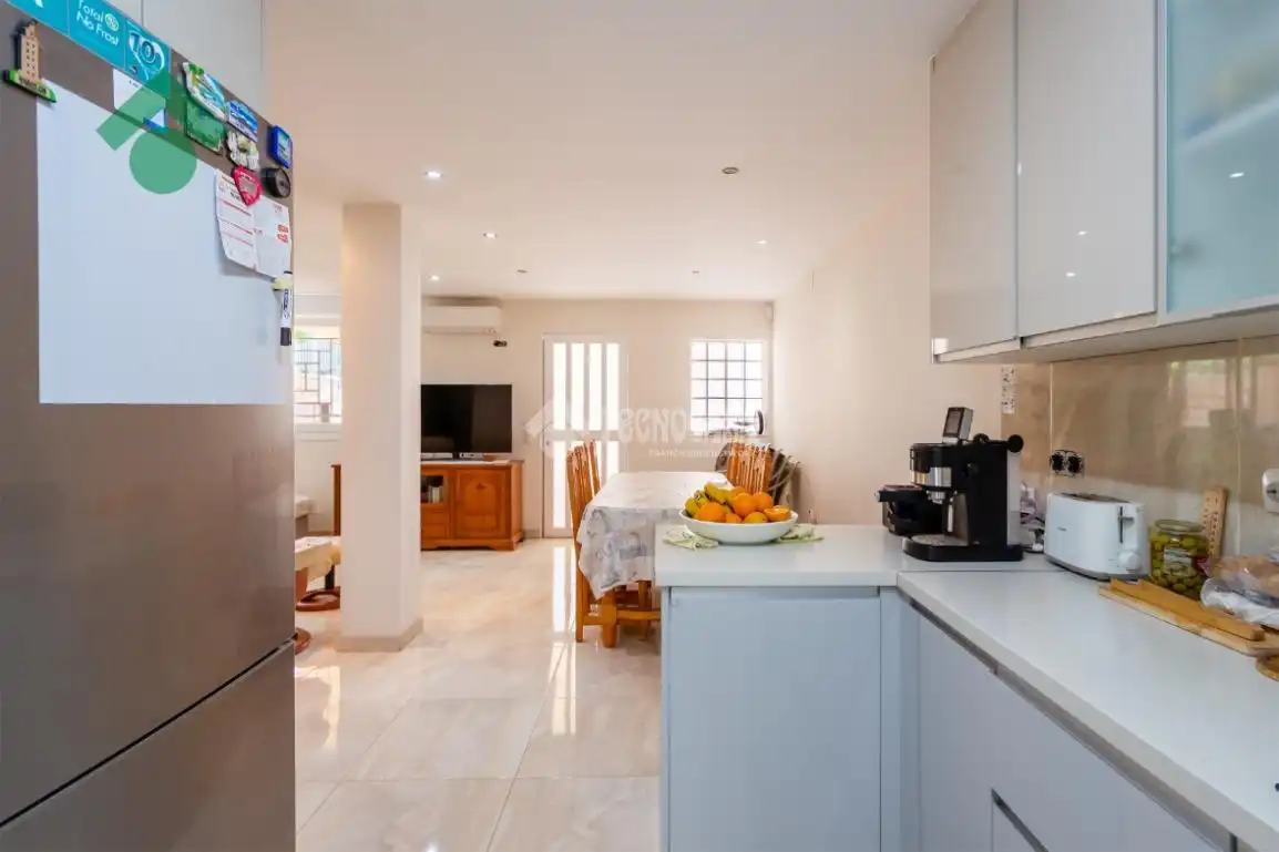 Cocina de Casa adosada en venta en Rincón de la Victoria con Aire acondicionado y Piscina comunitaria