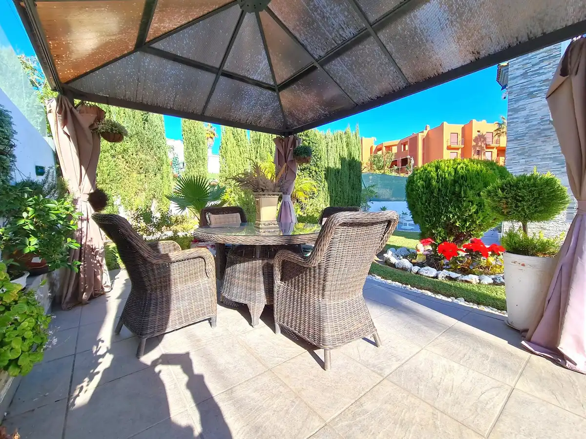 Haus mit Garten zum Verkauf in Estepona Pueblo, imagen 2