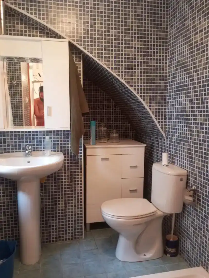 Baño de Casa adosada de alquiler en Cazorla con Aire acondicionado, Amueblado y Horno
