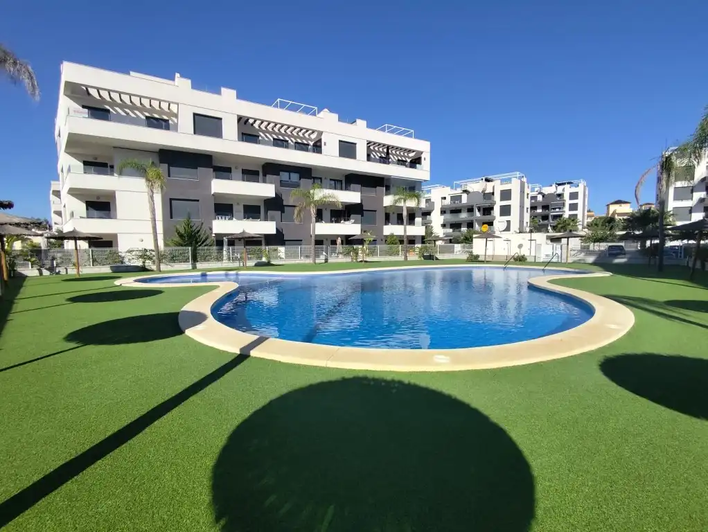 Penthouse with terrace for sale in Orihuela Costa