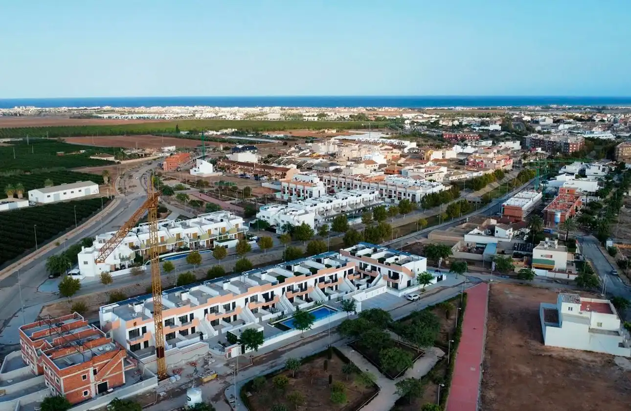 Vista exterior de Apartamento en venta en Pilar de la Horadada con Aire acondicionado, Calefacción y Terraza