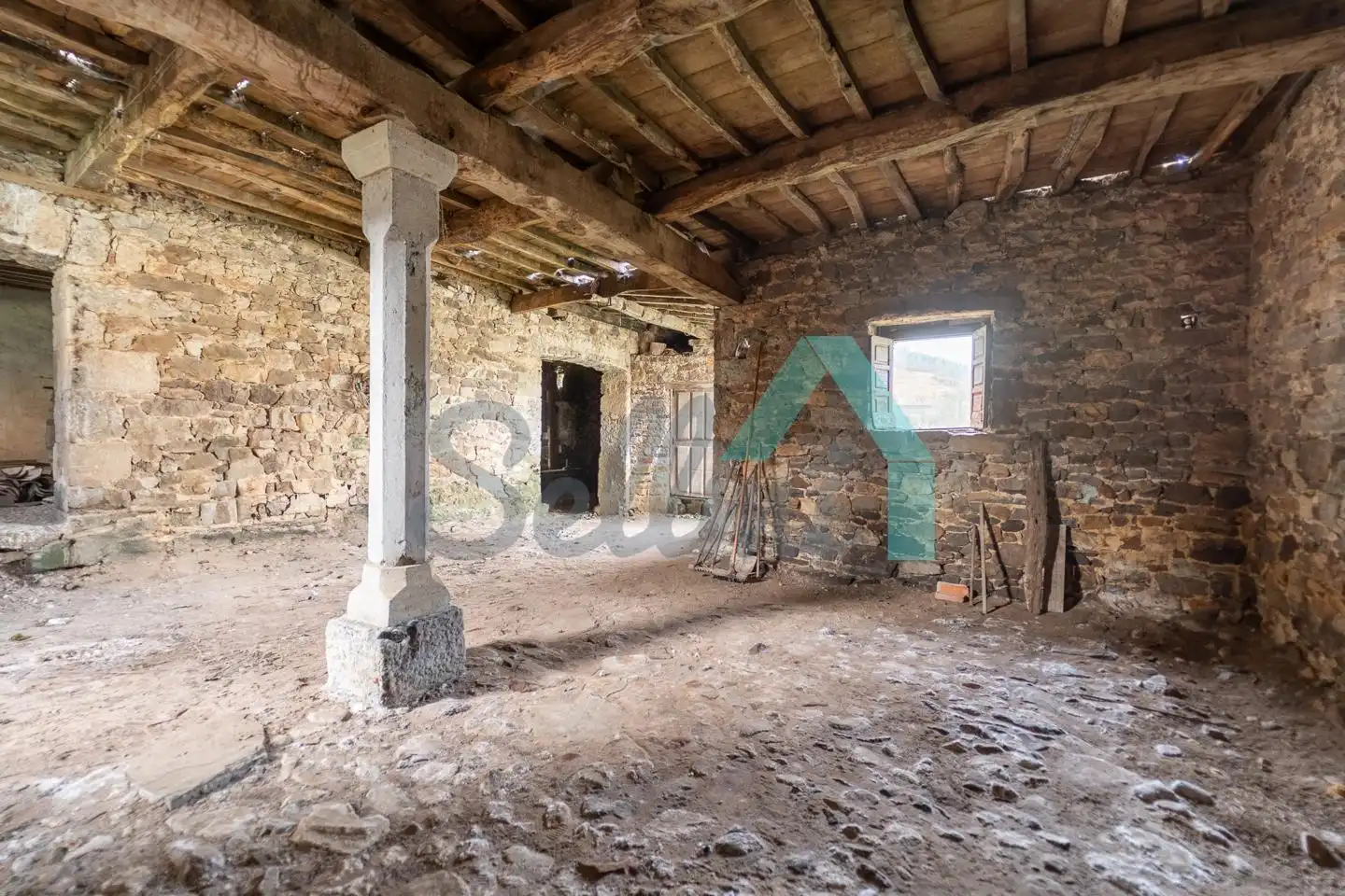Casa o xalet en venda a Llamas, Salas