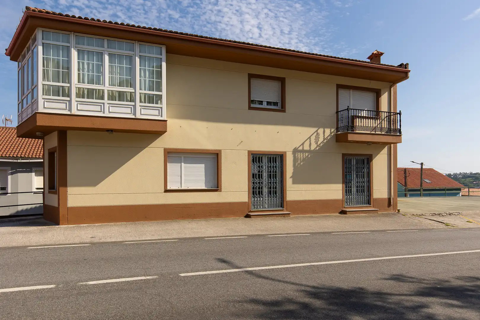 Vista exterior de Casa o xalet en venda en A Pobra do Caramiñal amb Calefacció, Jardí privat i Parquet